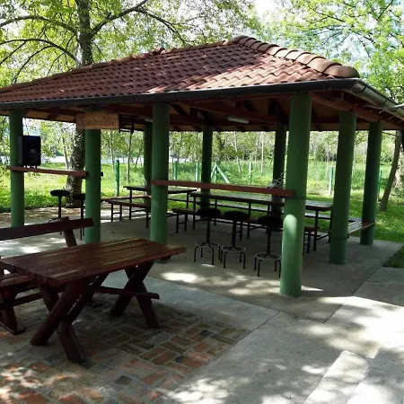 Kutak Na Drini Holiday home Mali Zvornik